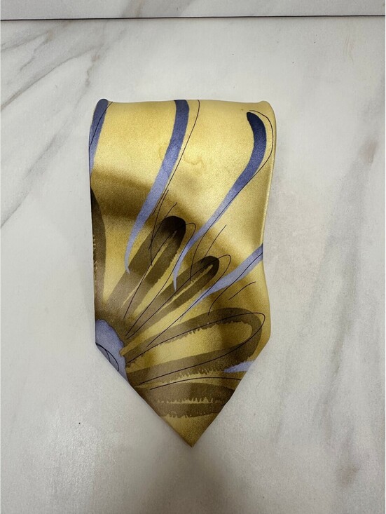J. Garcia Other - Vintage J. Garcia Banyan Tree Collection 14 gold abstract 100% silk necktie